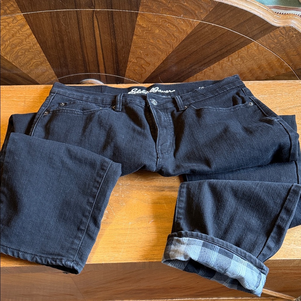 Eddie Bauer Men's black Relaxed Jeans